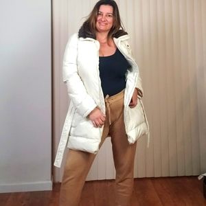 DKNY White Puffer Winer Coat Size Medium